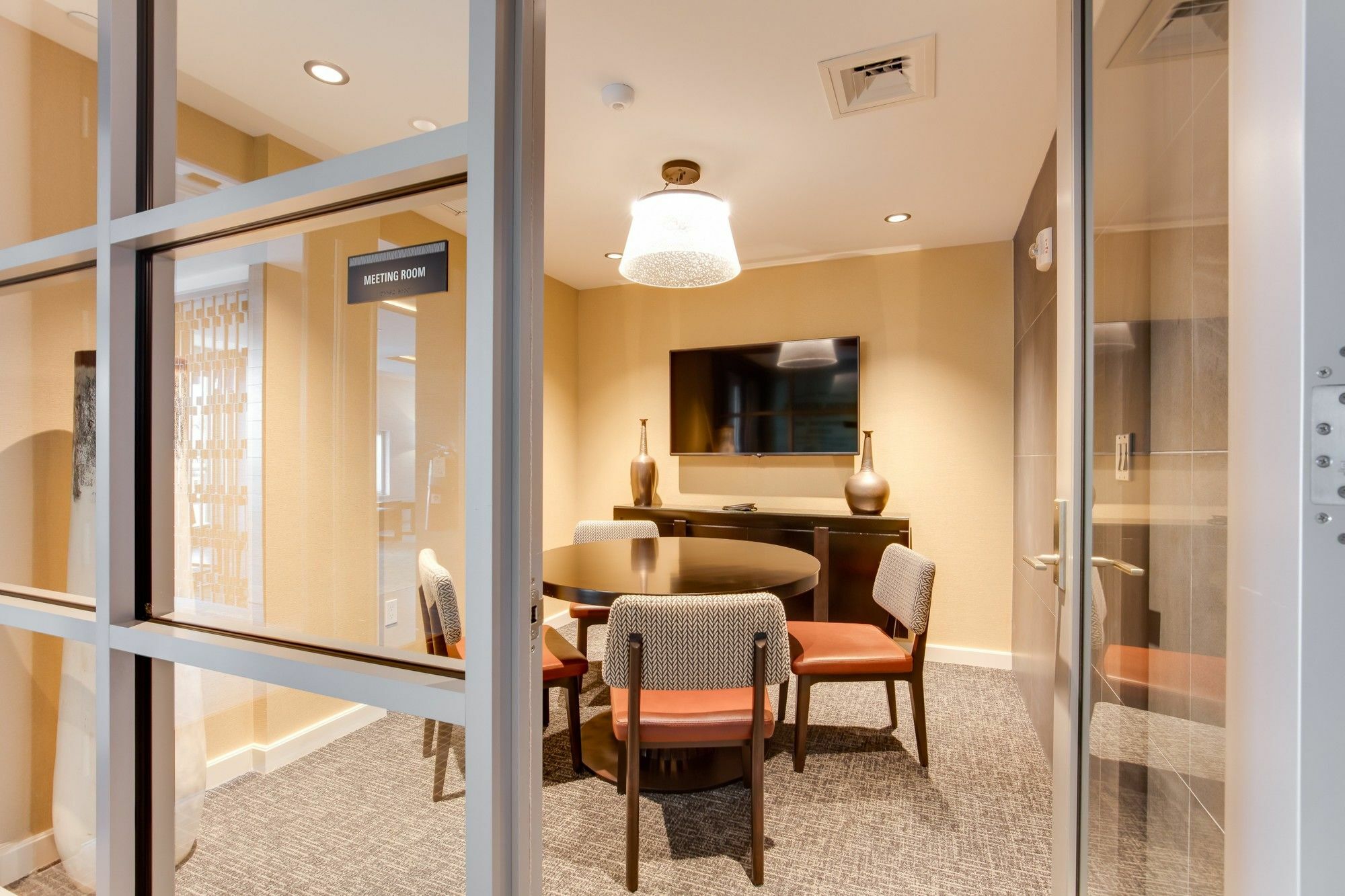 Global Luxury Suites Longwood Medical 布鲁克林 外观 照片